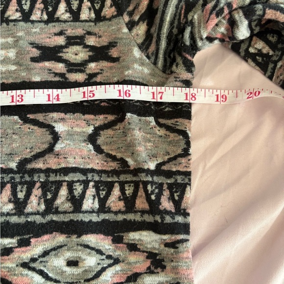 Eclipse Women's Patterned Top - Black, Gray, Pink - Picture 6 of 7